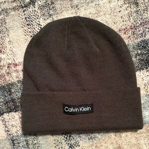 Calvin Klein Hat Beanie Knit Gray Soft Winter Fall Classic Timeless Patch Logo